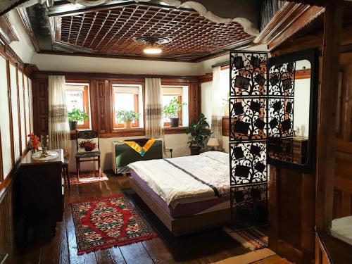Postel nebo postele na pokoji v ubytování Kulla Dula Guesthouse