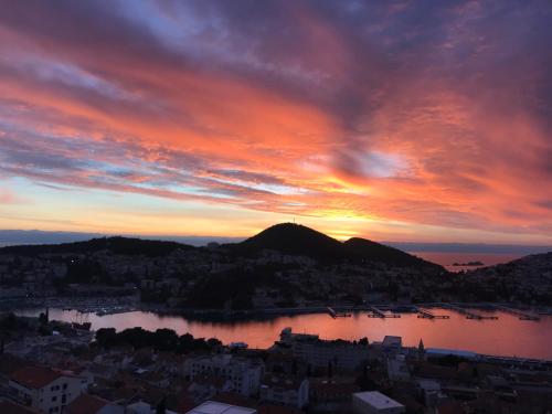 Apartments Antun