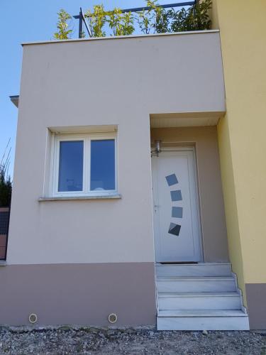 Photo de la galerie de l'établissement Studio 17 m2, à Belfort