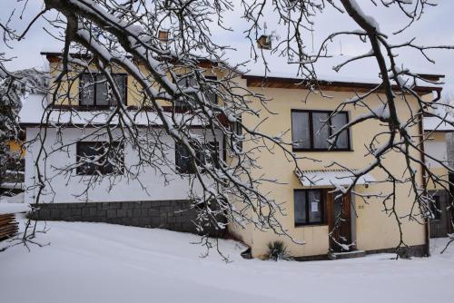 Apartmány Kvasejovice im Winter
