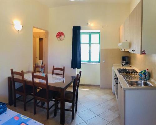 Gallery image of Milutinov Dvor Apartments in Vrsi