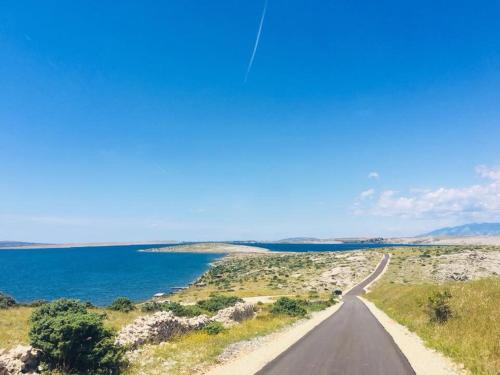 Gallery image of Milutinov Dvor Apartments in Vrsi