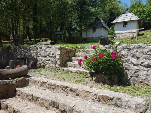 Gallery image of Camp Divlja Rijeka in Hum