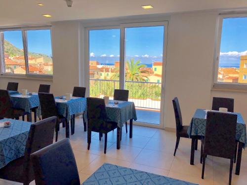 Imagen de la galería de Hotel Bahamas, en Giglio Porto