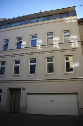 Apartment NUMBER 5