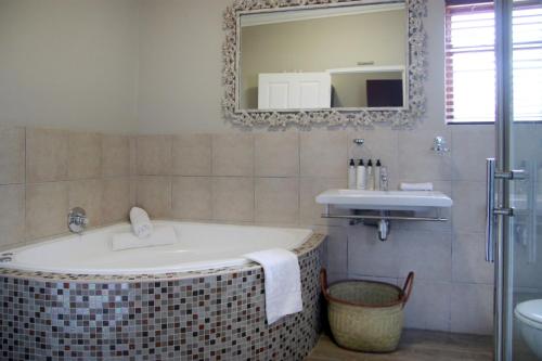 The Mandyville Jeffreys Bay tesisinde bir banyo