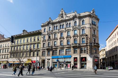 נוף כללי של בודפשט או נוף של העיר שצולם מהדירה