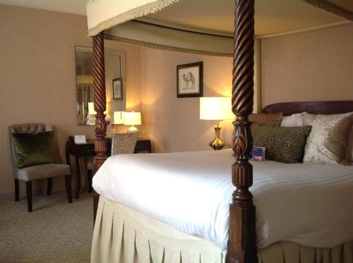 Katil atau katil-katil dalam bilik di The Swan Hotel, Wells, Somerset - The Coaching Inn Group