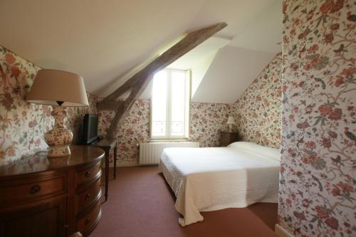 Cama o camas de una habitación en Le Chatenet 1689