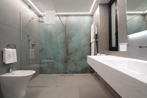Vonios kambarys apgyvendinimo įstaigoje Vytae Spa & Resort