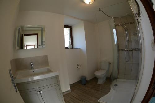 Ett badrum på La Paisière