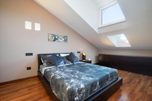Tempat tidur dalam kamar di Onyx - Luxury Sunny Apartment