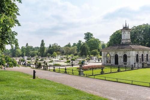 Hyde Park - Knightsbride - Kensington - Museums