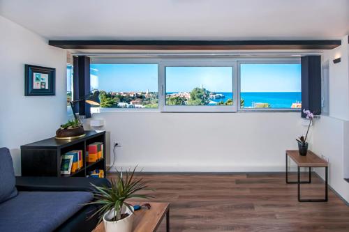 Lakovich Sea view Apartments