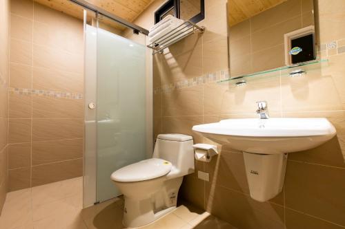 Un baño de Araucaria Residence