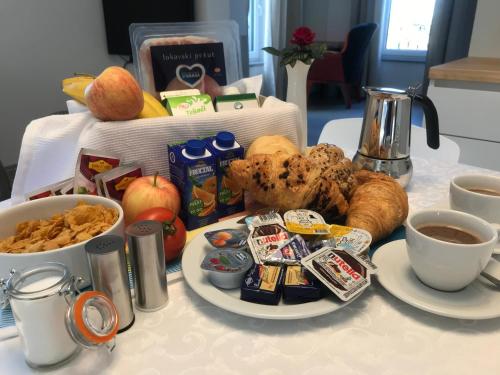 Jídlo v aparthotelu nebo okolí