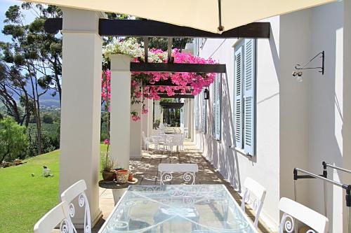 Κήπος έξω από το Morton Manor