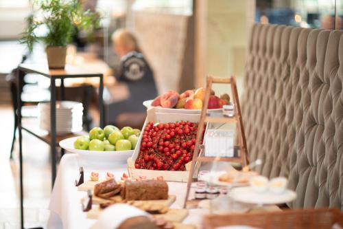 Jídlo v hotelu nebo okolí