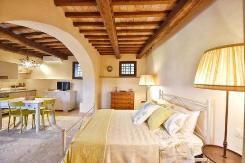 A bed or beds in a room at Il Molino
