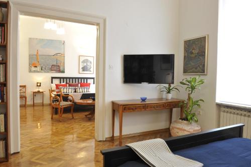 Art Gallery Dalmatinska