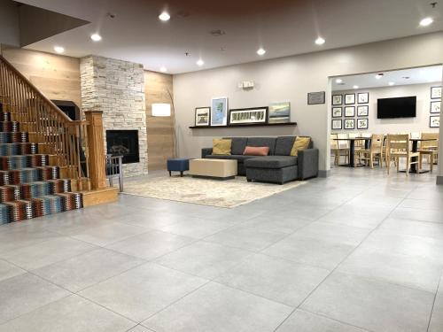 Гостиная зона в Country Inn & Suites By Radisson, Charleston North, SC