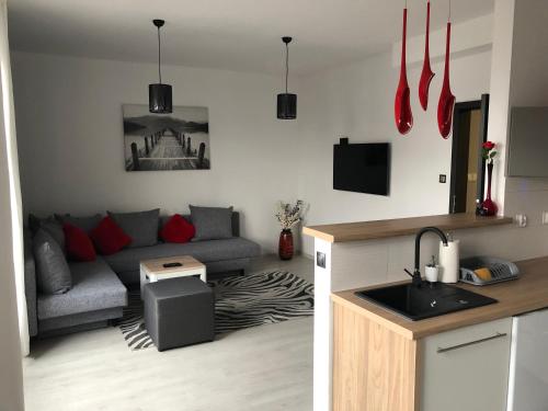 Dapur atau dapur kecil di Apartamenty Jelenia Góra Imperial 501-294-838