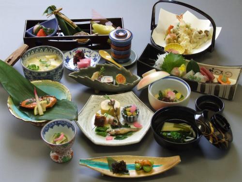 別荘の敷地内または近くでの食事または食べ物