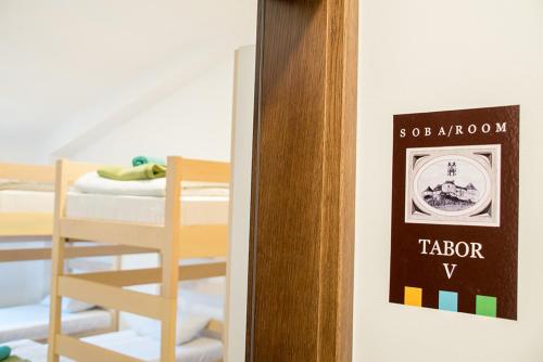 Gallery image of Wine Hill Hostel in Desinić