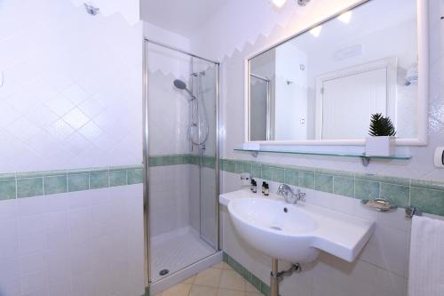 Bilik mandi di Amalfitano Apartments