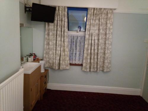 Meadows Way Guest House – Photos 4