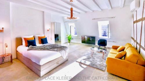 Χώρος καθιστικού στο LIFE RENAISSANCE - New Concept - Place Kléber