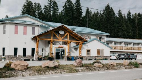 Golden Village Lodge – Photos 2