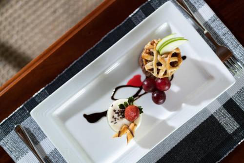 Comida en o cerca de este hotel
