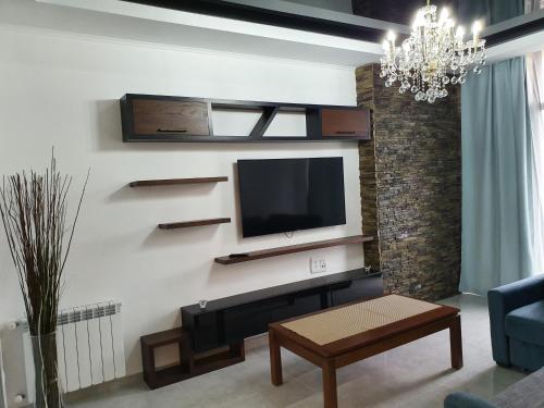 Batumi...VIP...kv.8