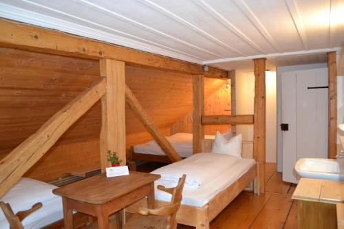 Postel nebo postele na pokoji v ubytování Landhaus Bad Hopfreben