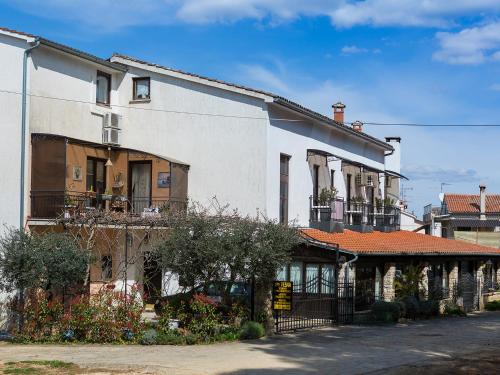 Gallery image of Apartments Vesna in Funtana