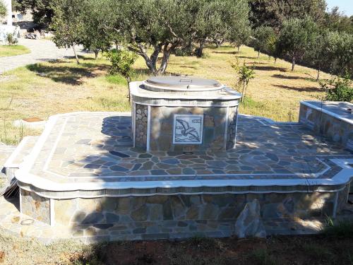 Gallery image of Elafonisos: Two storey house on the sea front in Elafonisos