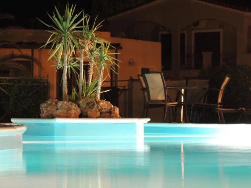 Bazén v ubytování Imerti Resort Hotel nebo v jeho okolí