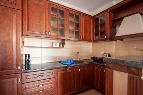 Φωτογραφία από το άλμπουμ του Lux Superior Apartment 120m2 in heart of Budva στην Μπούντβα