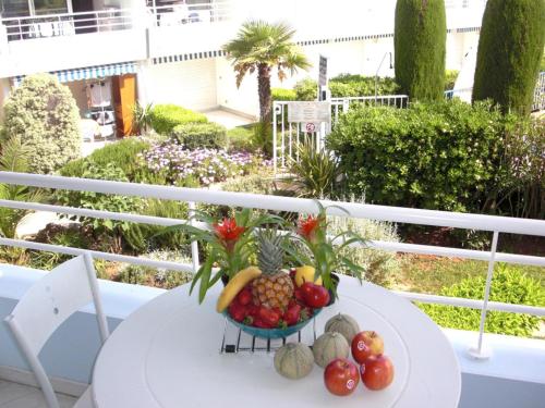 Agréable appartement 4 personnes à Villeneuve-Loubet Plage, piscine, mer, commerces à proximité