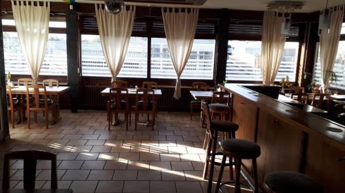 Restorāns vai citas vietas, kur ieturēt maltīti, naktsmītnē GZ Hostel Bonn