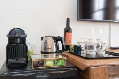 Estris per fer te o cafè a A B&B Amsterdam