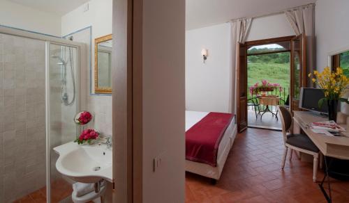 Koupelna v ubytování Saturnia Tuscany Hotel