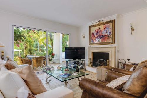 Rose Garden, Marbella – Updated 2022 Prices