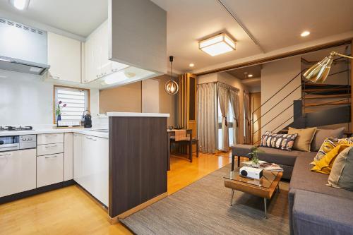 22-Sweet Dreams House in JR Okubo Station 5 min