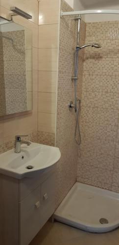 Ванная комната в VIA PALESTRINA - CORSO VERCELLI