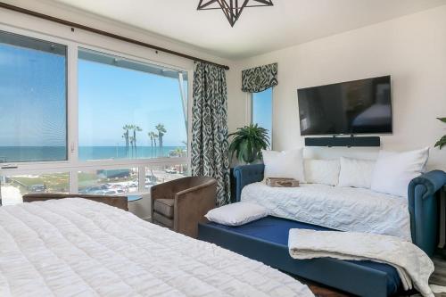 帝王海灘的住宿－Ocean View 3 Bedrooms Condo, just steps from the park, pier & water!，相簿中的一張相片