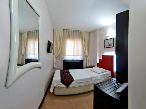Gallery image of Hotel Timya in Istanbul