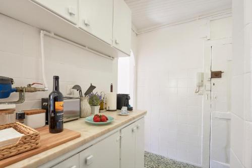 Alfama Light-Filled Apartment, By TimeCooler