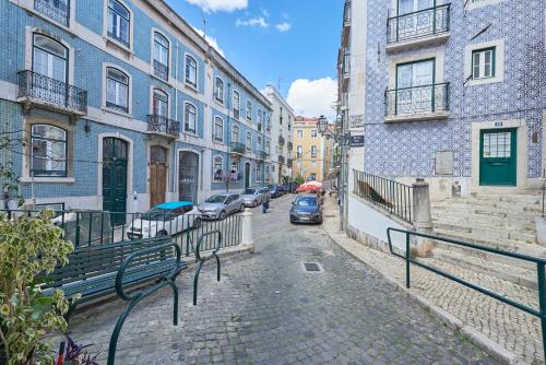 Alfama Light-Filled Apartment, By TimeCooler